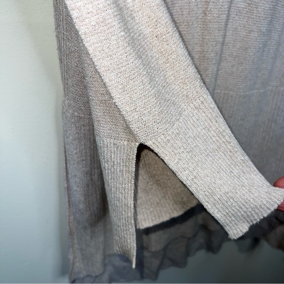 Free People Criss Cross Knot Side Slit Sweater Size Medium - Picture 8 of 11